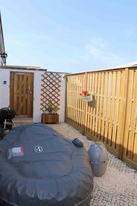 St Agnes Perfect Location, Hot Tub, Sea Views, Gym Daire Dış mekan fotoğraf