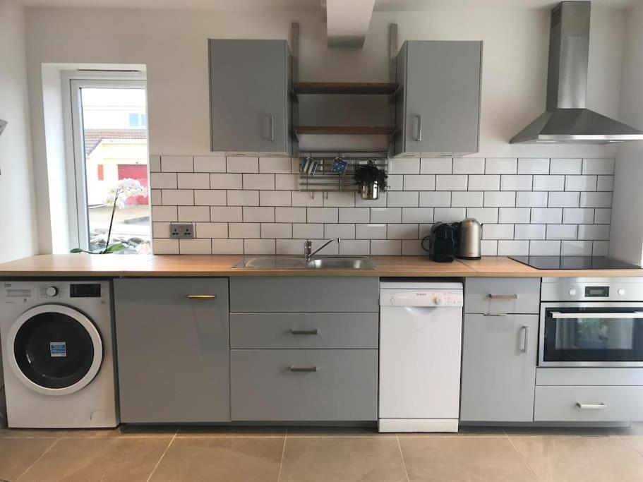 St Agnes Perfect Location, Hot Tub, Sea Views, Gym Daire Dış mekan fotoğraf